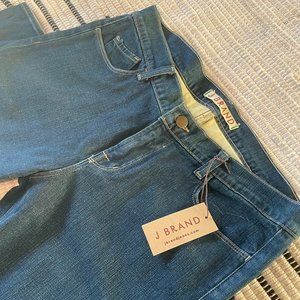 NEW WITH TAGS - J Brand - Low-Rise Pencil Leg Blue Jean - Size 31